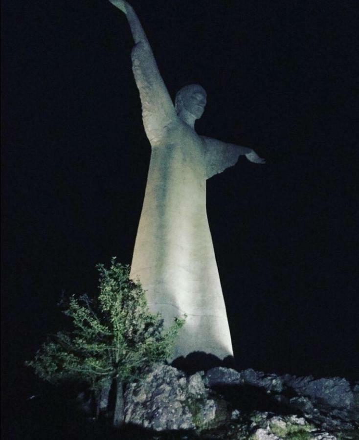 Pensión La Racia *